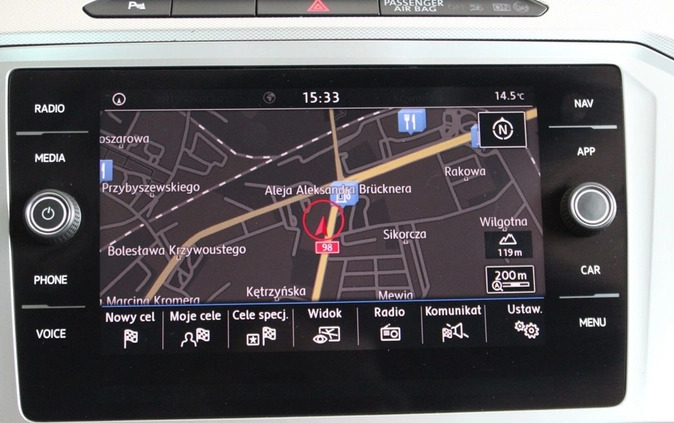 Volkswagen Passat cena 66900 przebieg: 187913, rok produkcji 2019 z Ostroróg małe 379